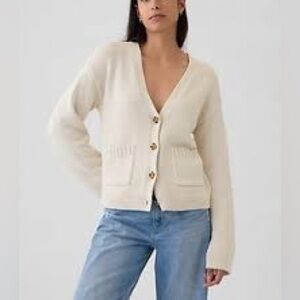 GAP Pocket Cardigan Sweater